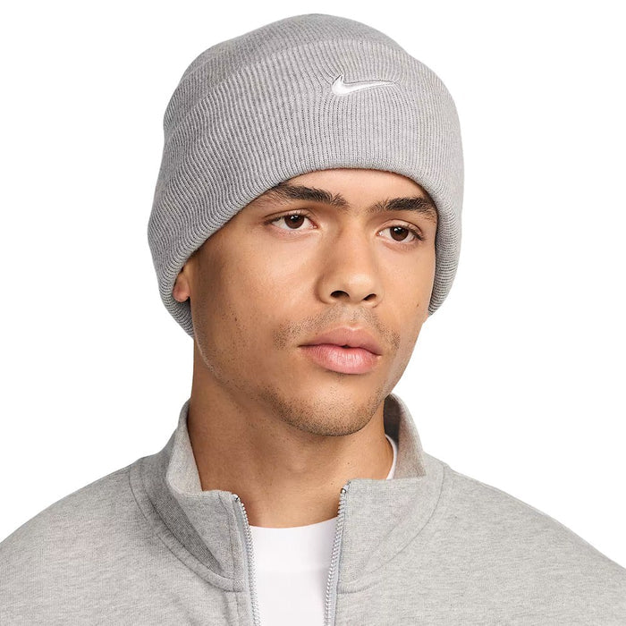 Nike Peak Swoosh Golf Beanie Dark Gray Heather/White - FA25 Men